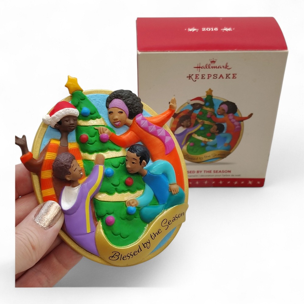 Hallmark Keepsake Ornament 2016 Blessed By‎ The Season Family Scene with Box